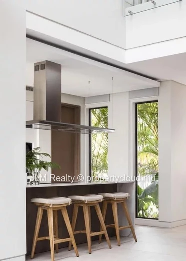 À vendre, villa exclusive dans un resort 5* pieds dans l'eau à Belle Mare sur la côte est de l’Île Maurice