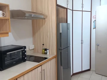 5 Bedroom Villa