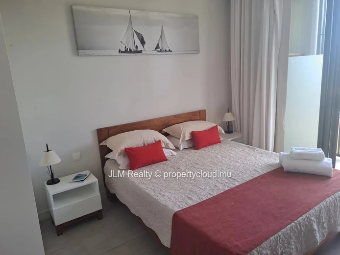 Duplex Moderne 3 Chambres avec Jardin à Vendre à Tamarin, Île Maurice