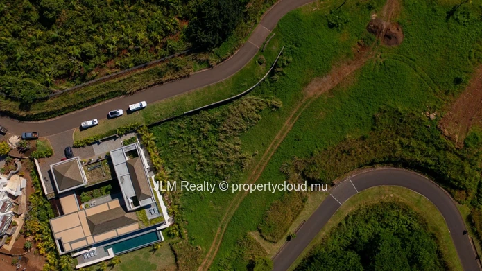 Exceptional plot for sale with panoramic ocean views in Bel Ombre, Mauritius.