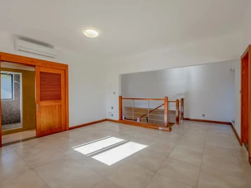 7 Bedroom Villa