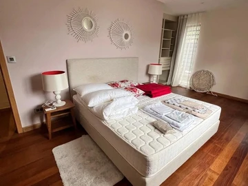 4 Bedroom Villa