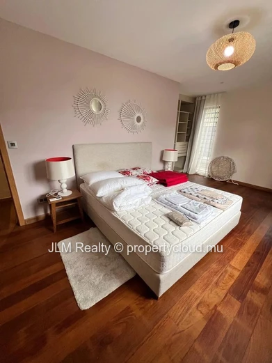 Spacious Furnished Villa with Swimming Pool for Rent in Tamarin, Mauritius – Close to the Beach and Amenities
