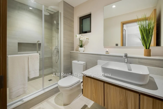For Sale: Contemporary 3-Bedroom Apartment in Moka, Mauritius