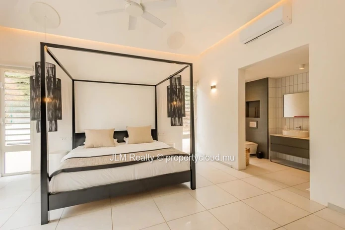 Exceptional Villa with Panoramic View and 25 meter Swimming Pool for Sale in Black River, Mauritius