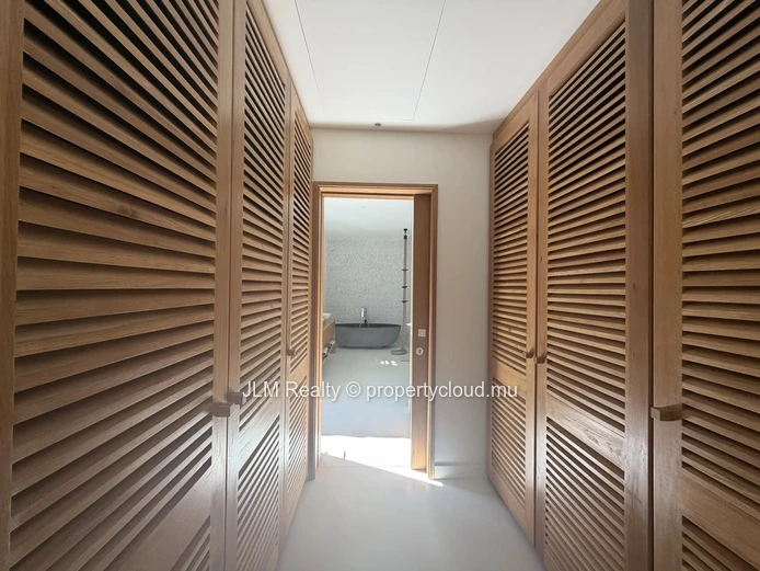 For Sale: Prestigious Contemporary 5-Bedroom Villa in Tamarin, Mauritius