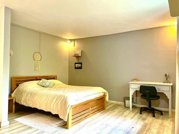 5 Bedroom Villa