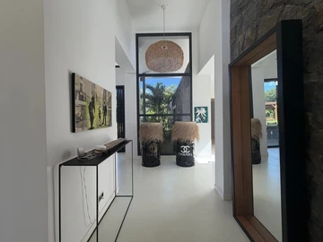 5 Bedroom Villa