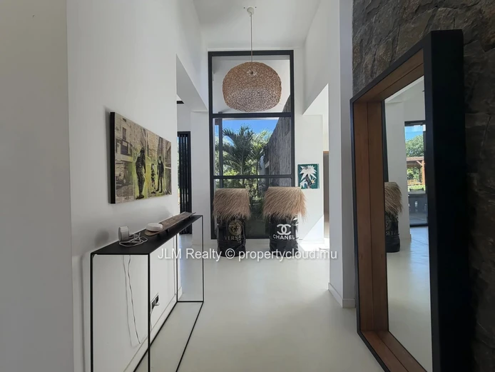 For Sale: Prestigious Contemporary 5-Bedroom Villa in Tamarin, Mauritius