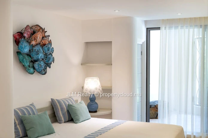 Villa d'Exception de 8 Chambres avec Vue Golf à Vendre sur la Côte Est de l'Île Maurice.