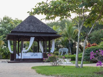 5 Bedroom Villa