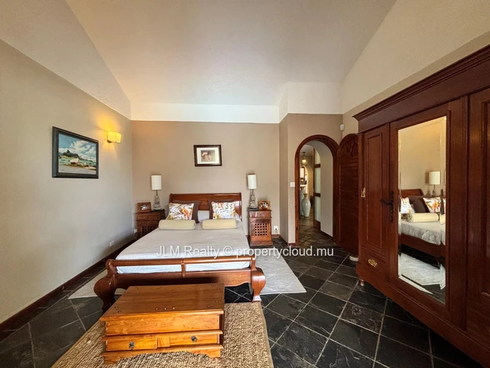 Spacious Villa with Pool, Garden and Mountain View for Sale in a Secure Estate – Petite Rivière Noire, Mauritius