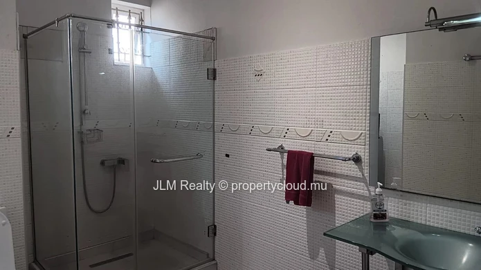 À louer | Appartement 3 chambres avec piscine à Flic en Flac, Île Maurice