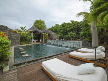 5 Bedroom Villa