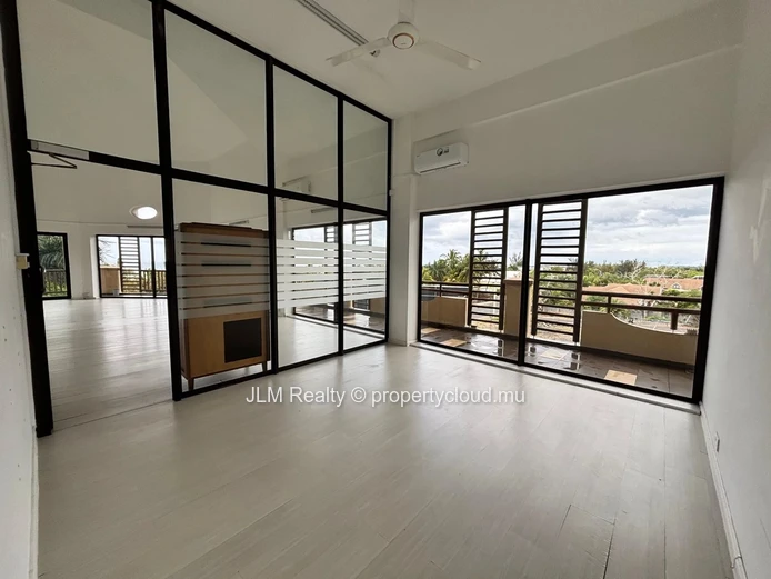 For Rent – Spacious 120 m² Office with Sea View in Tamarin, Mauritius