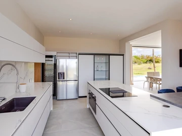 5 Bedroom Villa