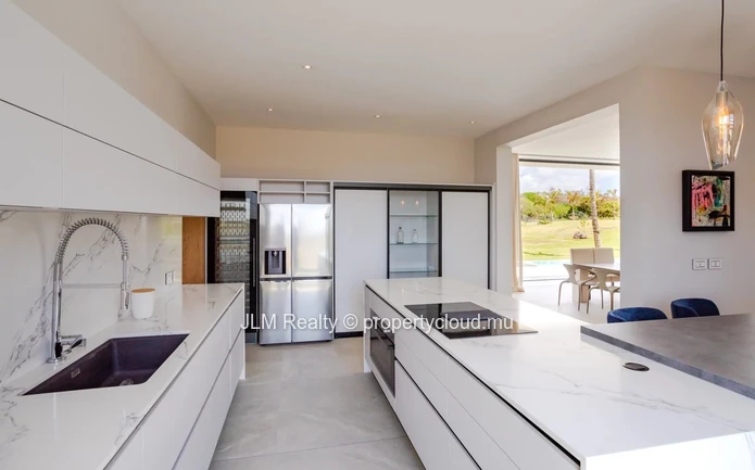 Prestigious Villa with Panoramic Golf Views for Sale in the East of Mauritius