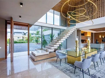 5 Bedroom Villa