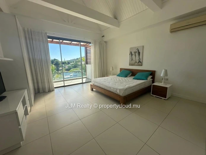 Superb penthouse for rent in the marina in Black River, Mauritius