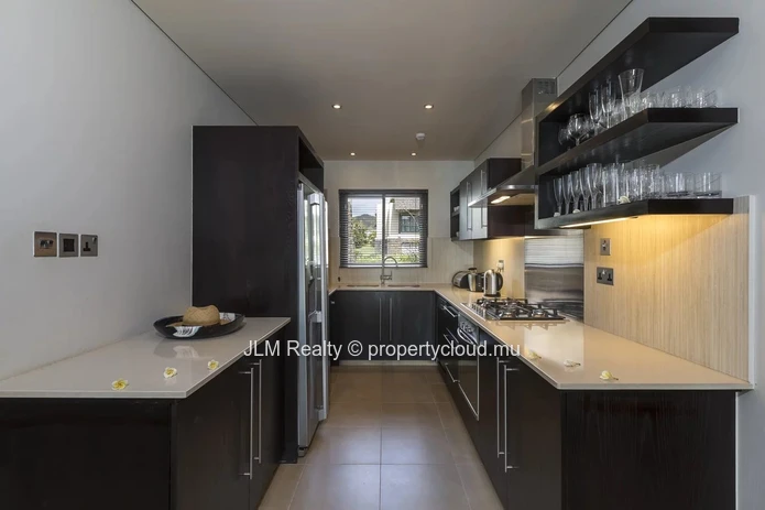 Appartement vue mer à vendre dans un domaine golfique sur la côte est de l’Île Maurice
