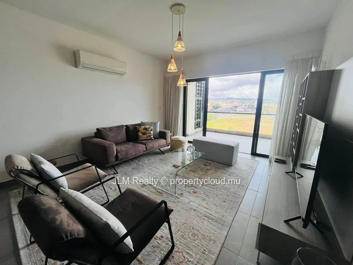 Modern 2-Bedroom Penthouse with Panoramic Park Views for Rent in Phoenix, Mauritius