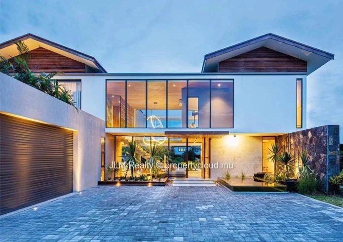Villa d’exception à vendre dans l’unique marina résidentielle de l’île Maurice, à Rivière Noire