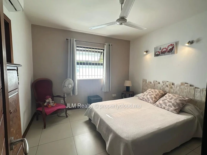 À vendre – Appartement de standing dans une résidence sécurisée à Rivière Noire, Île Maurice