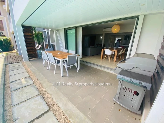 Joli appartement en rez-de-jardin avec piscine privative à vendre à Tamarin, Île Maurice