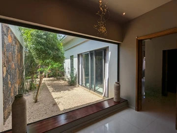 5 Bedroom Villa