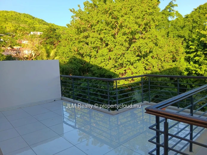 Contemporary Villa for Sale in a Secure Estate in Rivière Noire, Mauritius