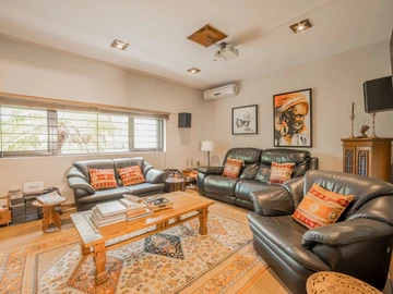 4 Bedroom Villa