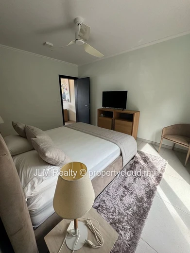 À vendre – Appartement pieds dans l’eau dans une résidence sécurisée à Tamarin, Île Maurice