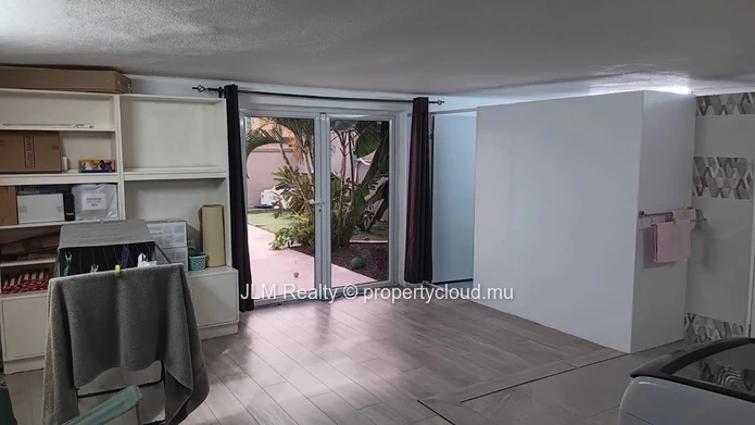 Appartement moderne de 2 chambres en rez-de-chaussée à louer | Flic en Flac, Maurice