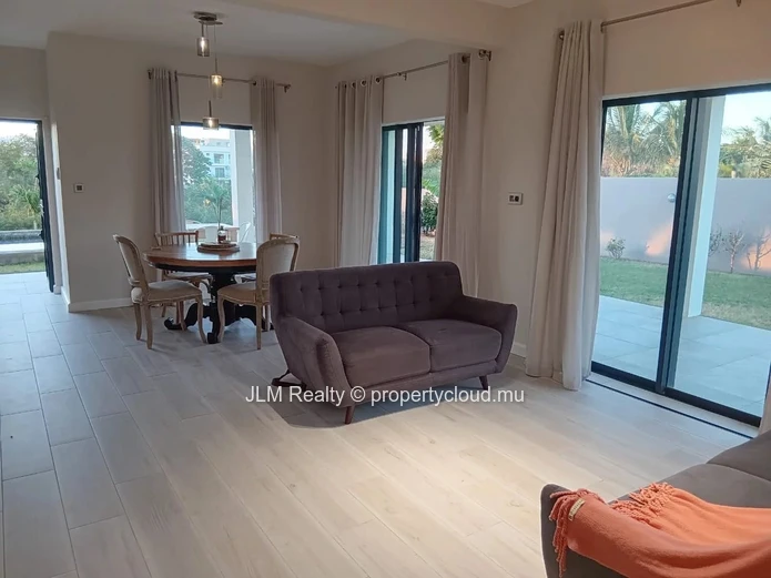 For Sale – Elegant 3-Bedroom Villa in Flic en Flac, Mauritius