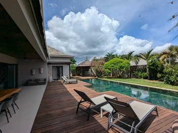 5 Bedroom Villa