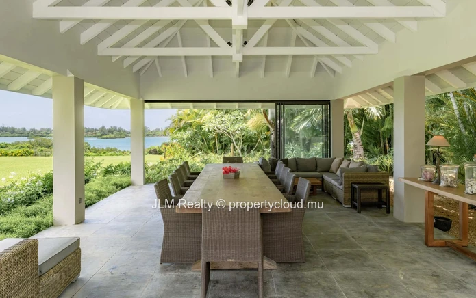 Prestigious Villa with Panoramic Ocean and Golf Views in an Exclusive Estate on the East Coast of Mauritius