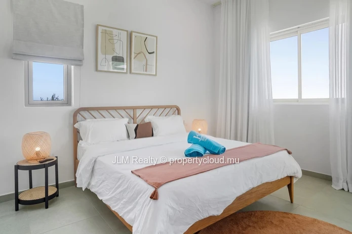 Modern Penthouse with Private Pool and Rooftop for Rent in Pereybère, Mauritius
