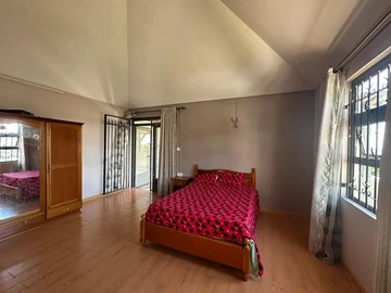 6 Bedroom Townhouse, Duplex