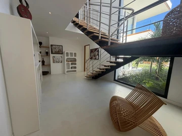 5 Bedroom Villa