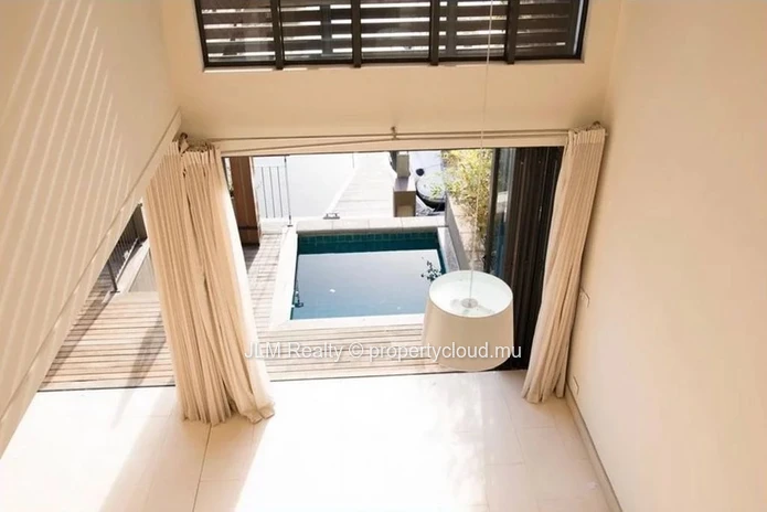 Duplex à vendre avec ponton privé dans la seule marina de l’Île Maurice, à Rivière Noire
