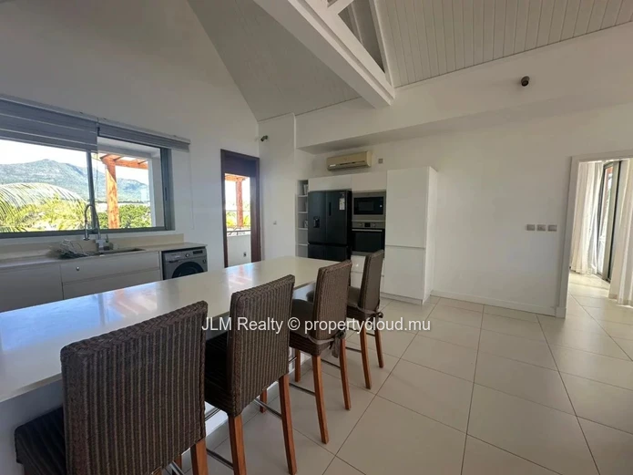 Superb penthouse for rent in the marina in Black River, Mauritius