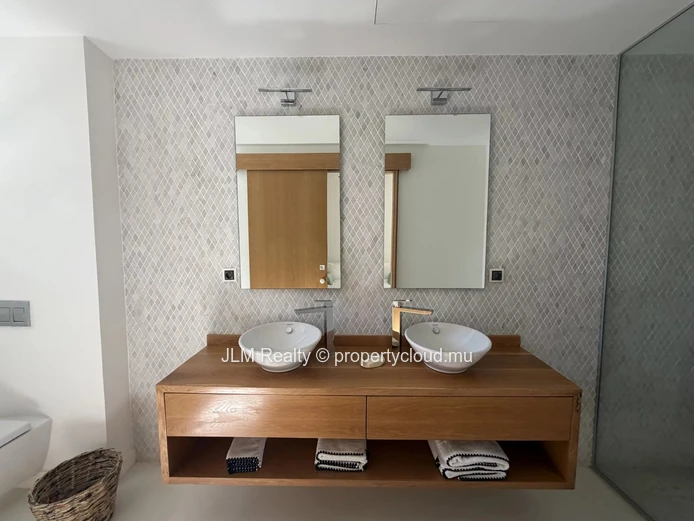 For Sale: Prestigious Contemporary 5-Bedroom Villa in Tamarin, Mauritius