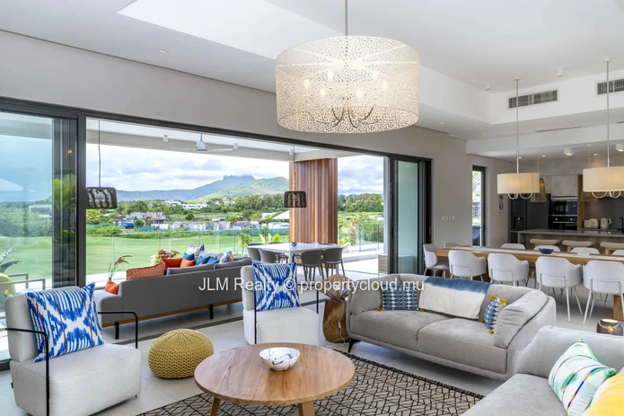Prestigious Villa with Panoramic Mountain and Golf Views for Sale in the East of Mauritius