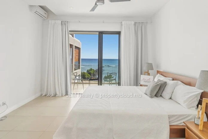 Penthouse de 3 chambres à louer à Trou aux Biches, Île Maurice – Location longue durée – Vue océan