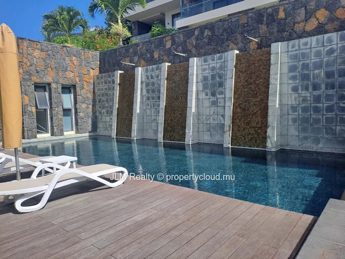 Duplex Moderne 3 Chambres avec Jardin à Vendre à Tamarin, Île Maurice