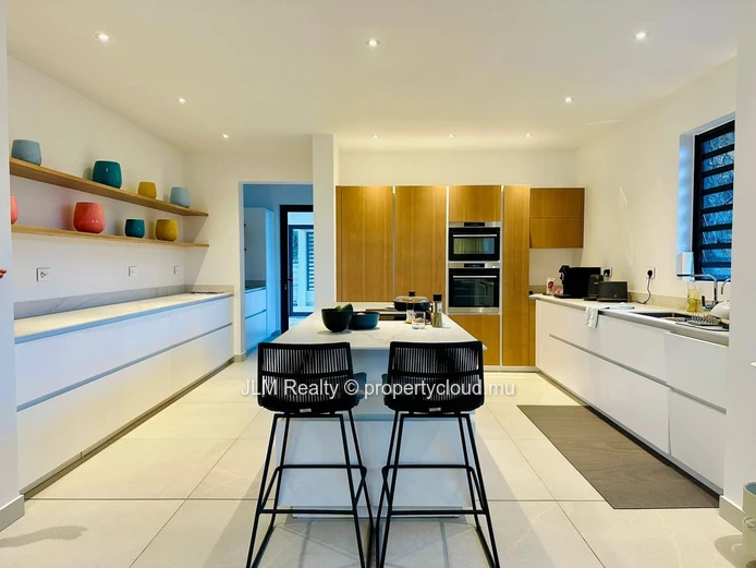 Contemporary Golf-View Villa for Sale in Haute Rive, Mauritius