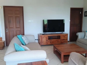 5 Bedroom Villa