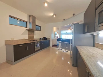 3 Bedroom Apartment