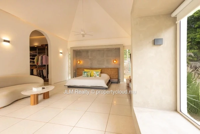 Exceptional Villa with Panoramic View and 25 meter Swimming Pool for Sale in Black River, Mauritius