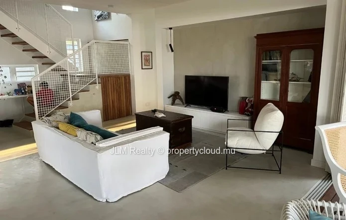 Tamarin – Villa d’Exception à Louer Pieds dans l’Eau à l'Île Maurice